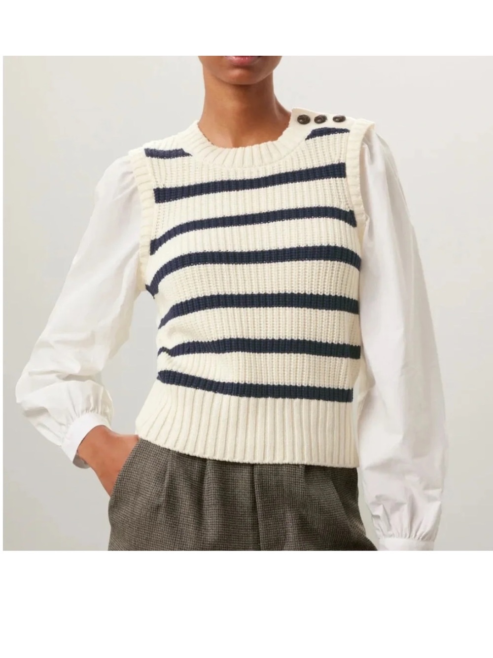 Rails S Striped Knit Sleeveless Sweater Vest in Cream and Navy